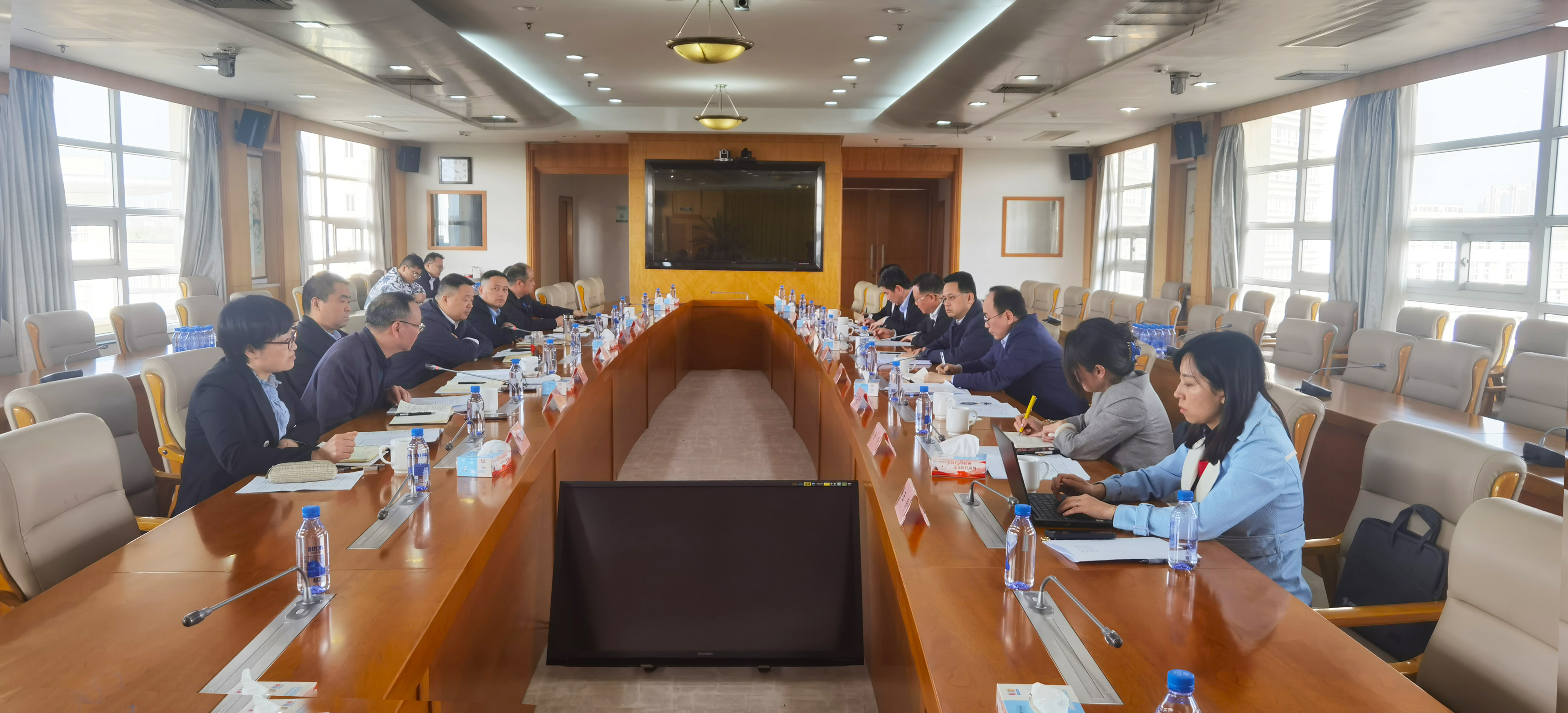 浙江金控赴嘉兴调研助推科创金融改革试验区建设.jpg
