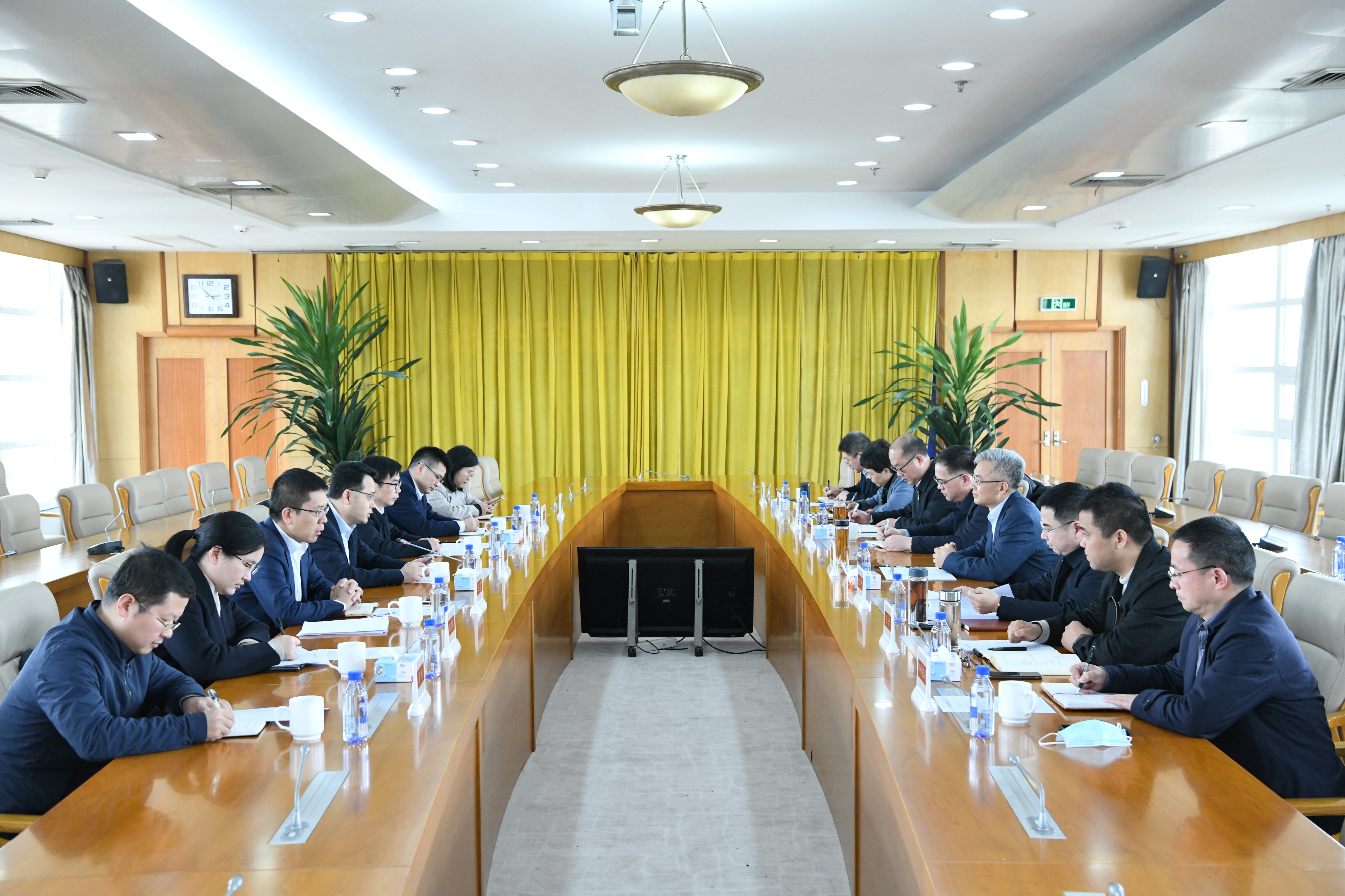 浙江金控赴嘉兴调研推进“4+1”专项基金组建工作1.jpg